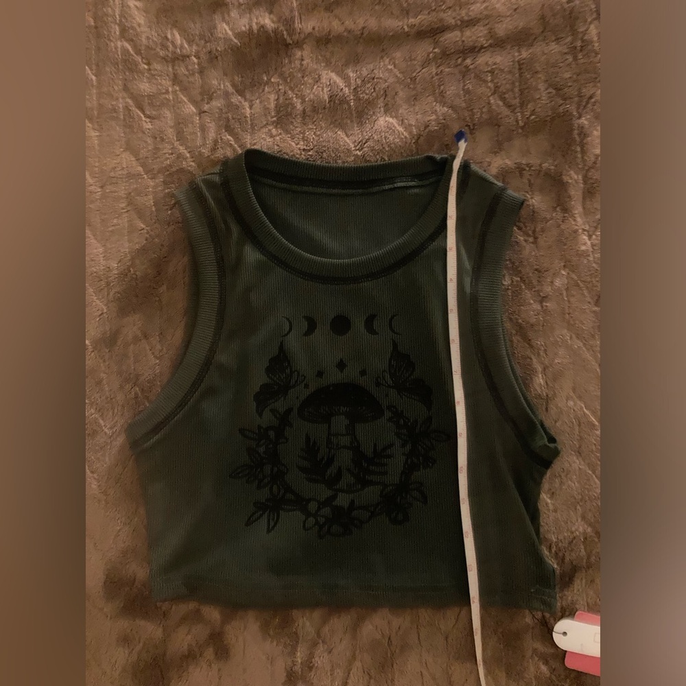 ROMWE Olive Green Moon & Mushroom Crop Tank Top - Picture 10 of 10